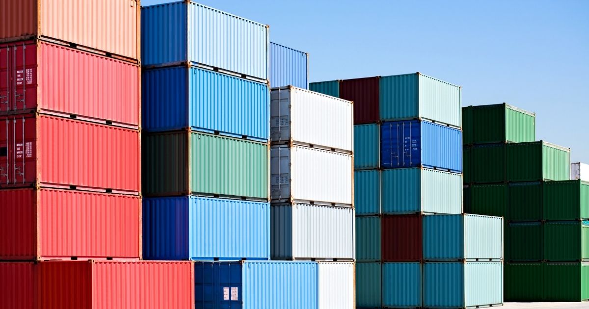 Custom Shipping Containers: Your Next Business Venture?